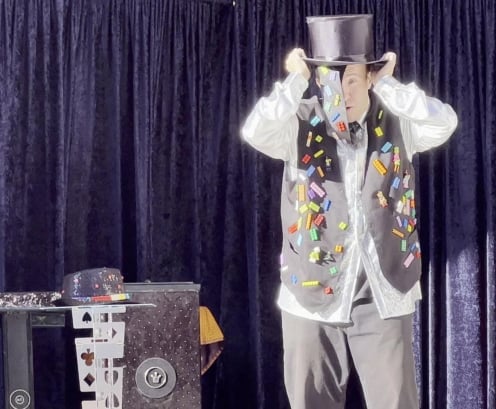 Mago Robik - www.showmagia.it 